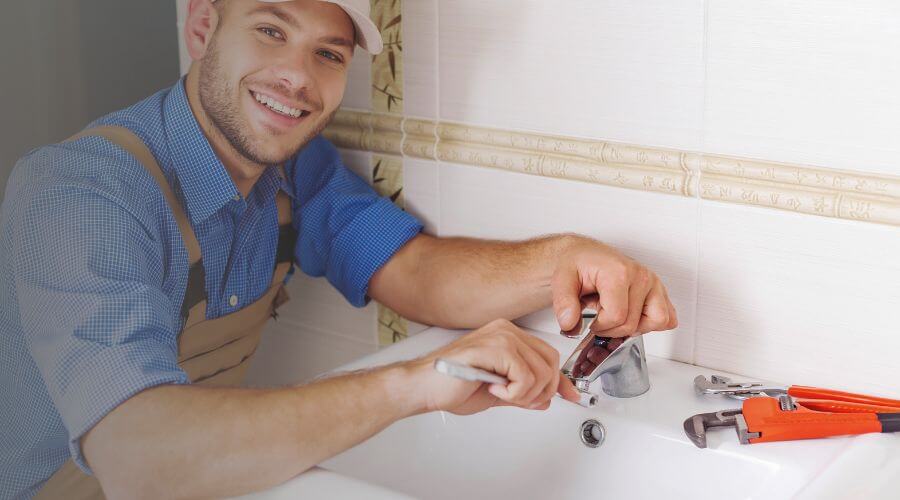 Handle or spout repair in Niantic, CT